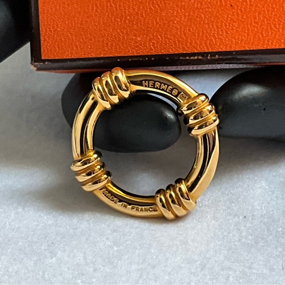 SOLD- Hermes Bouet Scarf Ring - Picture 3 of 6